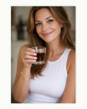 Cargar imagen en el visor de la galería, woman drinking genuine essiac